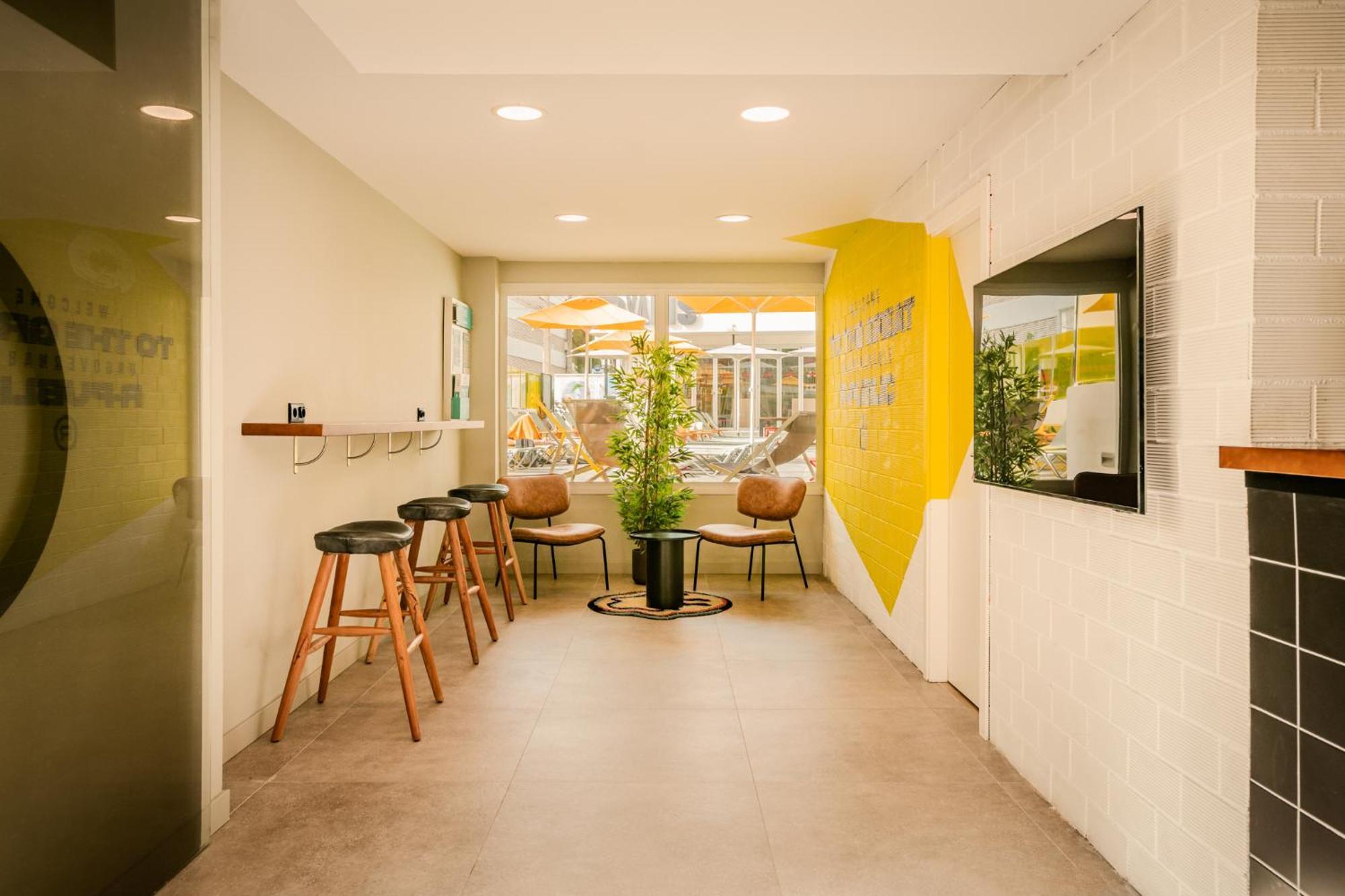 Ryans Ibiza Apartments - Only Adults Екстер'єр фото